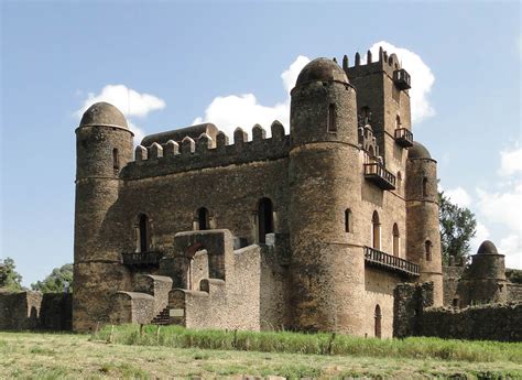 The Fasil Ghebi: A Royal City Built as a Testament to Ethiopian Power and Resilience during the 17th Century