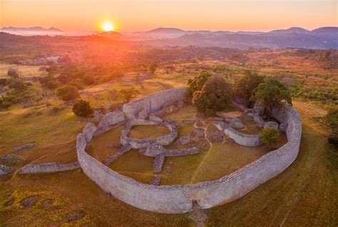 The Great Zimbabwe Construction: A Monumental Architectural Feat and Symbol of Political Power in 11th-Century Southern Africa